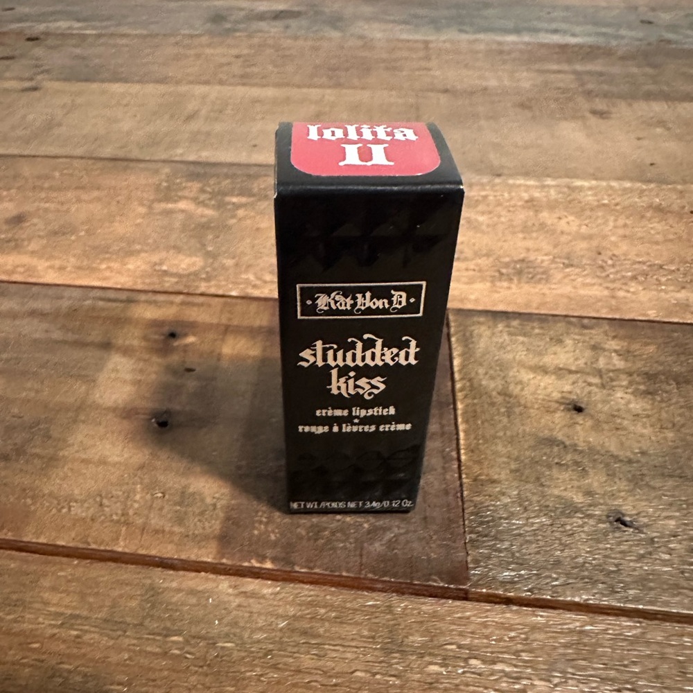 Kat Von D Lolita II STUDDED KISS CRÈME LIPSTICK New in package - Picture 6 of 7